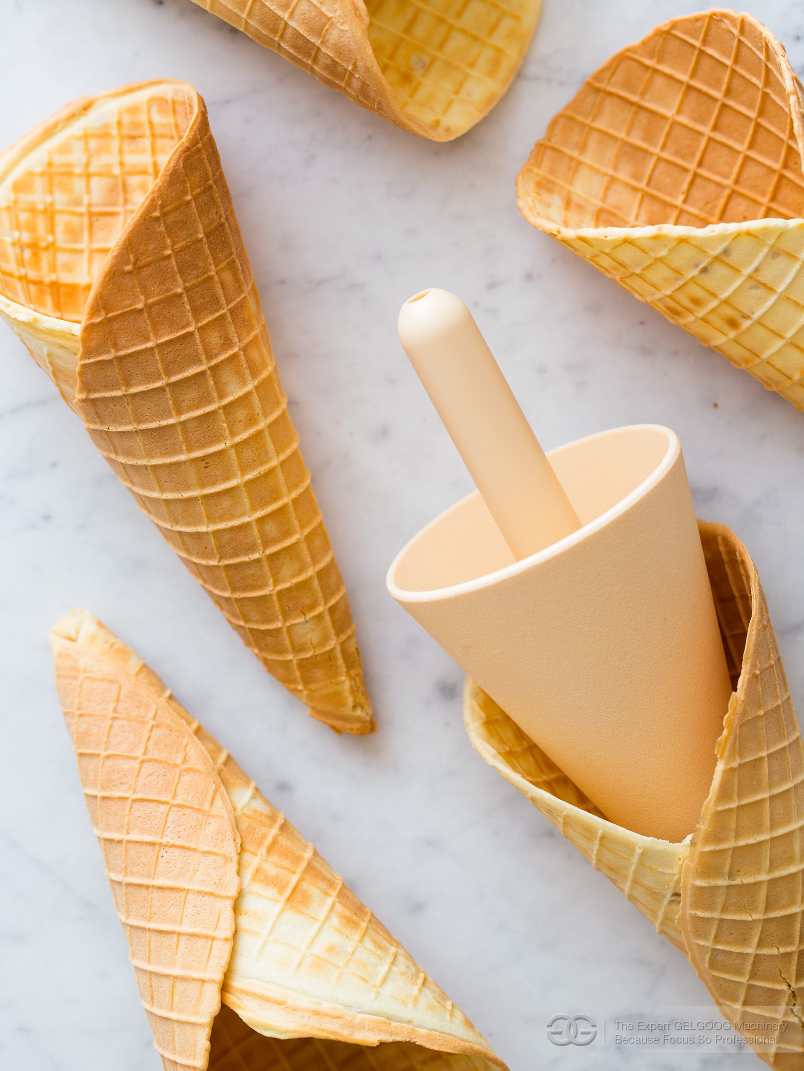 ice cream cone machine 